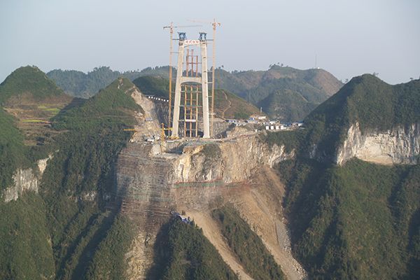 湖南湘西•吉茶高速公路矮寨特大悬索桥高危边坡防护工程